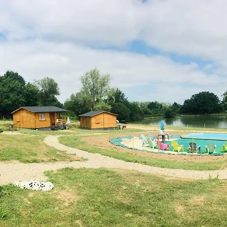 Domaine Du Vieux Chêne Hébergement de vacances *